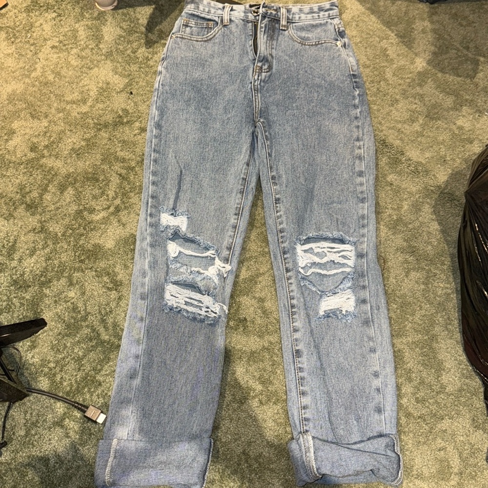 PLT light wash distressed straight jeans